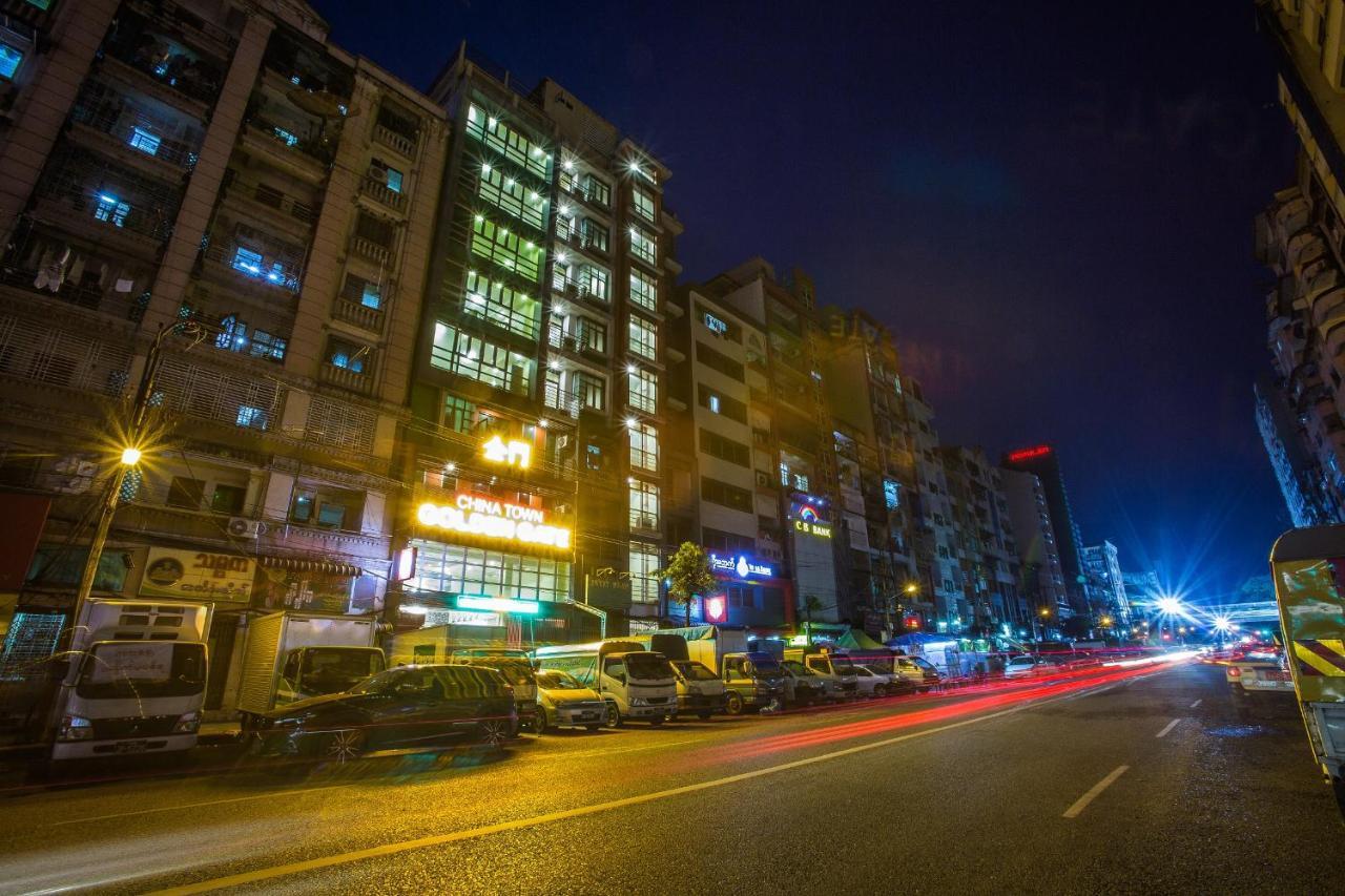 Golden Gate China Town Hotel Янгон Екстер'єр фото