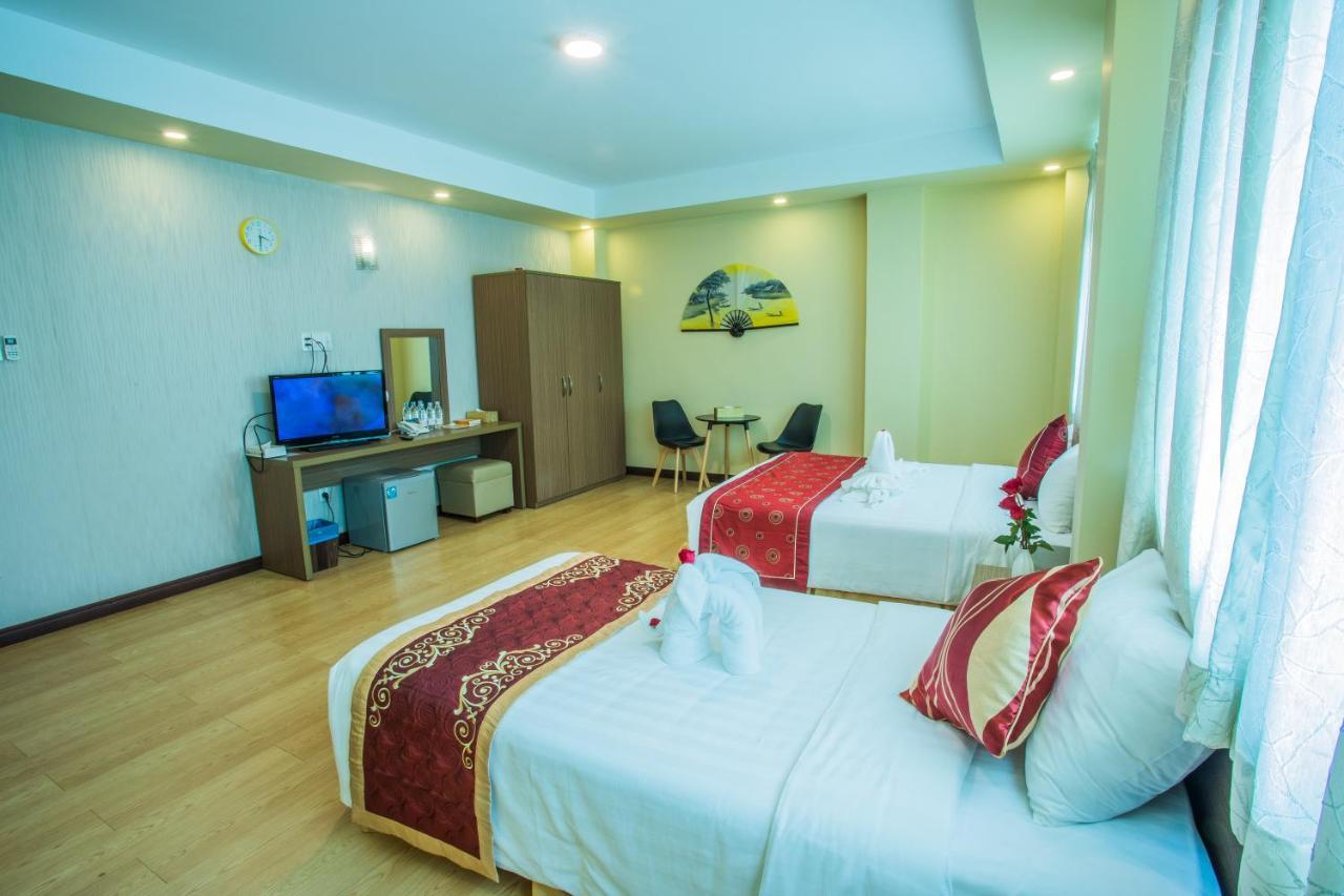 Golden Gate China Town Hotel Янгон Екстер'єр фото